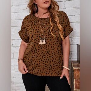 Emery Rose | Cheetah Animal Print Plus Sized Blouse 1x